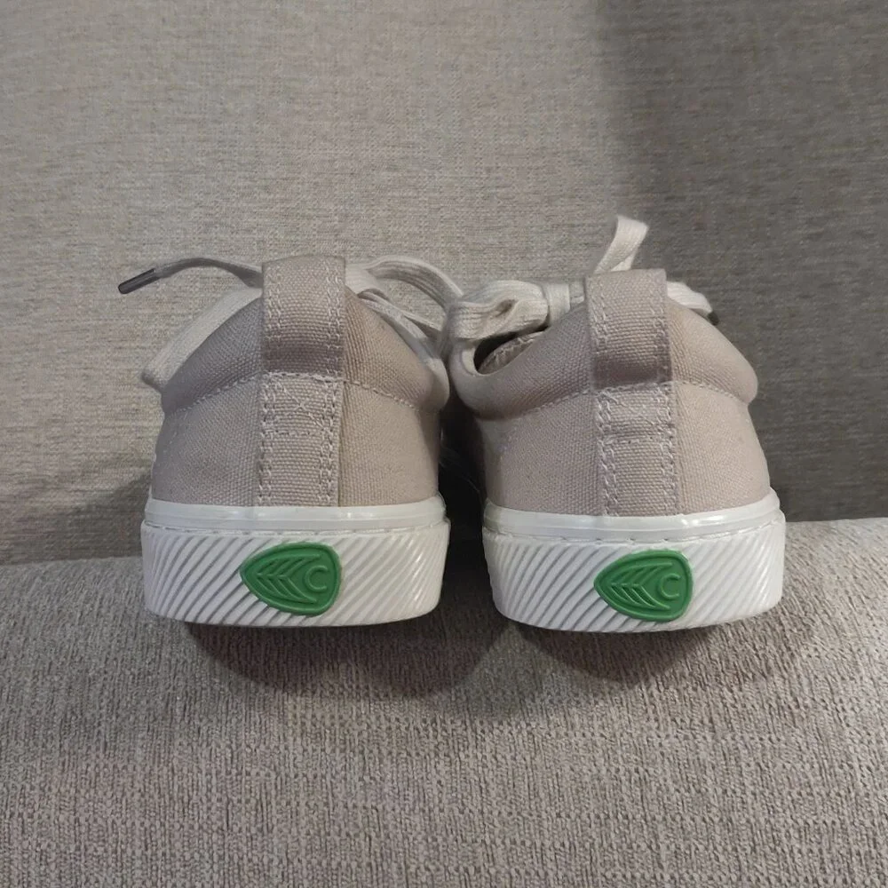 Cariuma Pantone OCA Low Canvas Sneaker Taupe US Women 11/ US Men 9.5